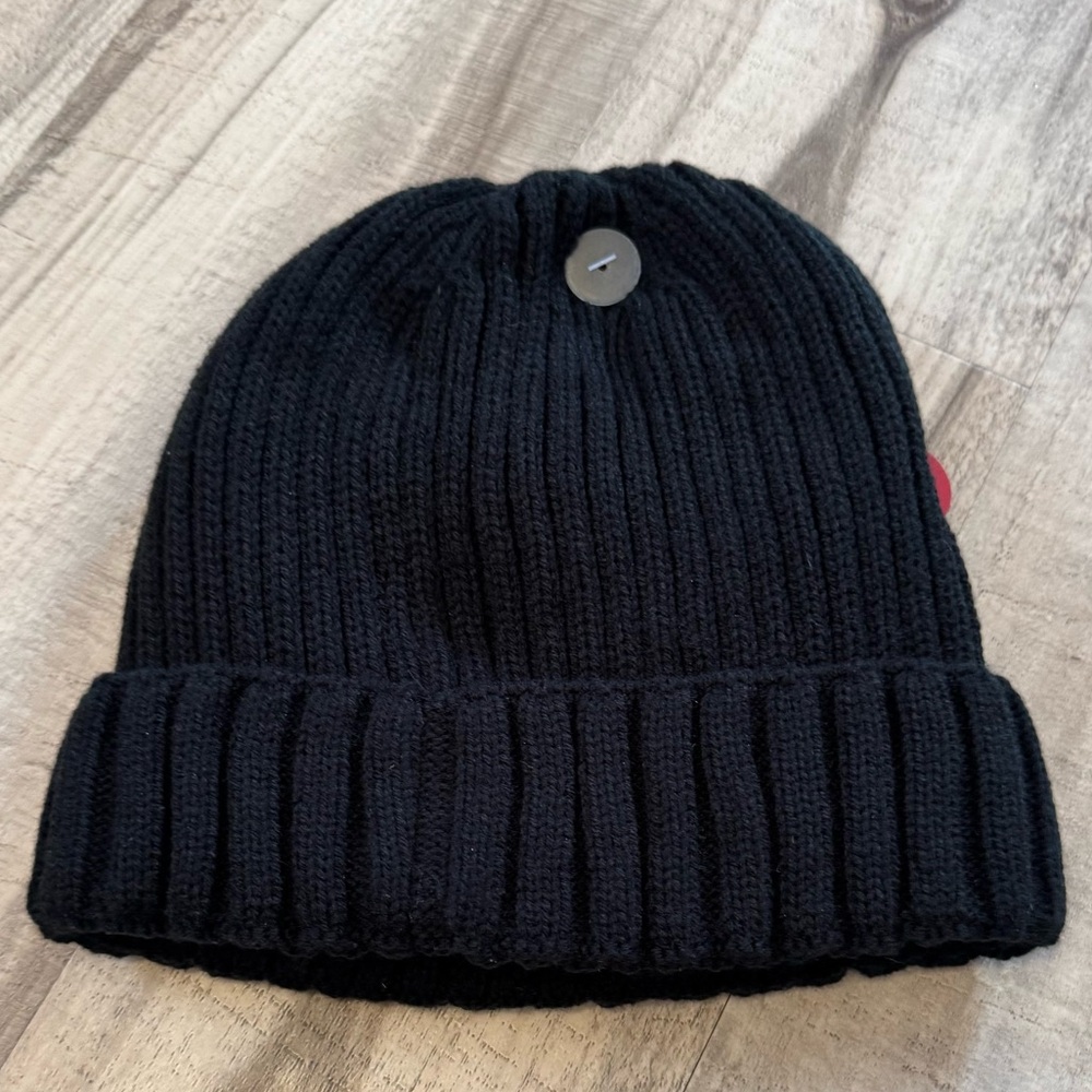 Men’s Canada Weather Gear Beanie - Picture 2 of 4